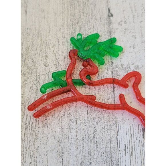 Green red plastic jumping reindeer ornament Xmas decor - Picture 6 of 6
